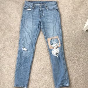 Levi’s distressed jeans